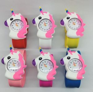 Huidige horloge Unicorn 3D Cartoon Horloges Siliconen Slap Klap Horloge Rubber Band Leuke Kinderen Timer voor Gift