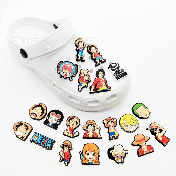 Enfance Comic One Piece Charms Anime Charmes en gros Souvenirs d'enfance Douct Cartoon Cartoon Charmes Accessoires de chaussures PVC Décoration Boucle Soft Rubber