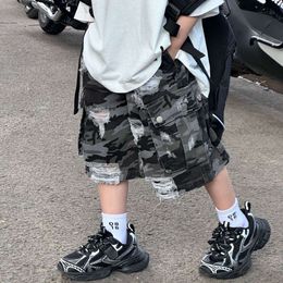 Kinderen 2024 Zomer nieuwe Koreaanse stijl jongens camouflage lading lading casual broek mode allemaal match kinderen eenvoudige shorts l2405