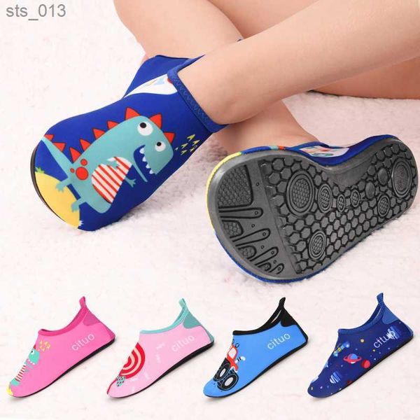 Enfants Chaussures De Plage Bébé Sol Doux Intérieur Pantoufle Snorkeling Chaussettes De Bain Garçons Et Filles Antidérapant Maison Pieds Nus Enfants Pantoufles L230518