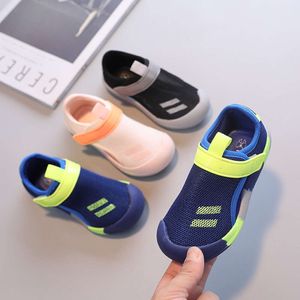 Kinderjongens Ademende mesh sport sandalen meisjes teen bescherming zachte zool casual schoenen maat 23-36 l2405