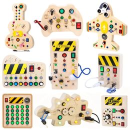 Enfants occupés conseil Montessori jouets en bois avec interrupteur de lumière LED contrôle activités paroissiales jeux sensoriels pour 24 ans 240124