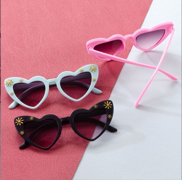 Enfants dessin animé amour coeur en forme de lunettes de soleil UV400 Protection Vintage Unisexe Fashion Migne Sweet Sun Glasses Wholesale