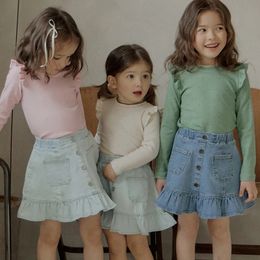 Kinder kleding meisjes zoete rok lente 2024 Koreaanse stijl zachte gegolfde denim rokzakken mode casual kinderen rok 240329