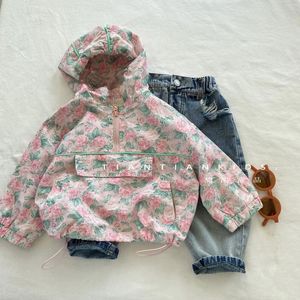 Vêtements d'enfants Enfants Coat Rose Floral Cabinet Girl Girl Spring Automne Automne Fashionable Style Sweet Pullover Top 240410
