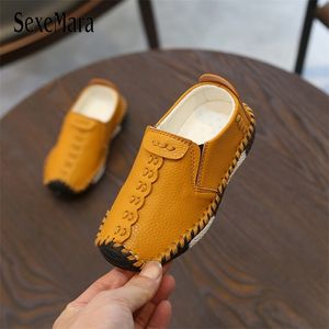 Niños estilo inglés niños zapatos de cuero bebé moda costura zapatos casuales cuero PU otoño suela blanda zapatillas Slip On B06061 210306