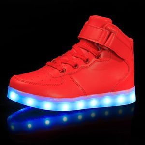 Kinderen gloeiende sneakers Kid Luminous For Boys Girls Led Dames kleurrijke enige verlichte schoenen mannen USB oplaad maat 240416