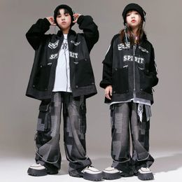 Kinderen Hip Hop Denim Coat Pant Boys Grils Streetwear Loose Cargo Jacket Jeans Sets Kids Tracksuit Performance Kleding Kostuum 240328