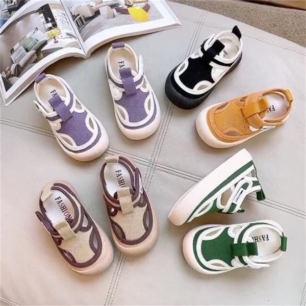 Zapatos de lona huecos de niños zapatos de color dulces para bebés zapatos para niños y niñas verano transpirable sandalias de tela pequeña 220623