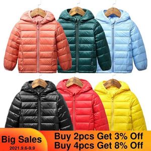 Chaqueta para niños Ultra Light Down 2021 Nuevo Otoño Invierno Bebé Niñas Ropa Niños Ropa exterior Traje de nieve Niños Abrigo Ropa para niños H0909