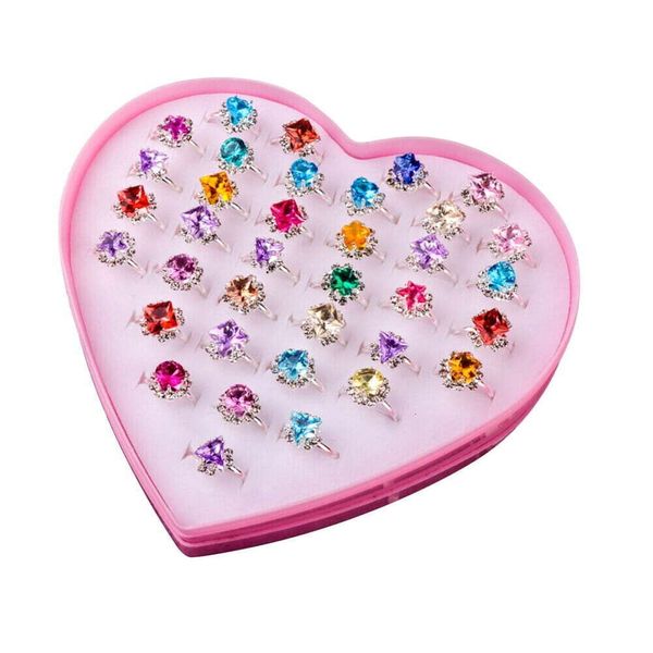 Niños niños Toy de bebé Diamante Diamond Diamond Finish Play Rings With Love Box Mix Color