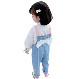 Kinderen kinderen kleine meisjes denim overalls met vleugeljongens spijkerbroek katoen denim baby meisje jumpsuit casual losse overalls 210412