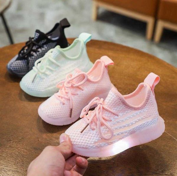 Zapatos deportivos LED para niños, moda luminosa, transpirables, zapatos de red para niños, zapatillas antideslizantes para niñas con zapatillas ligeras para correr X0703