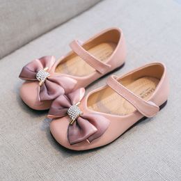 Children's 2024 Spring Nieuwe schattige stijl Single Bow Diamond Girl's Princess Shoes Trend 00