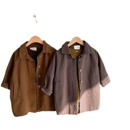 Vêtements pour enfants printemps et automne pour garçons et filles manteau en coton lavé de longueur moyenne manteaux coupe-vent 240304