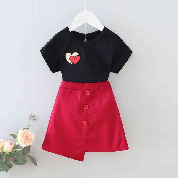 Vêtements pour enfants Summer Love Broderie T-shirt à manches courtes + A-line Jupe 2 Pièces De Toddler Girl Set 210515