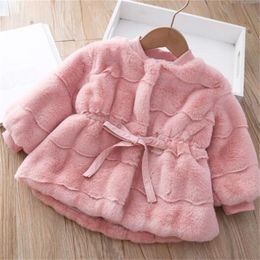 Vestes d'automne et d'hiver pour enfants, nouvelle version coréenne 2024, pull épais en imitation fourrure, manteau pour filles