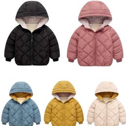 Katoenen Katoenen Gewatteerde kleding Herfst en Winter Fashion Clothinng Unisex Baby Hooded Parka Boys Down Jacket 211027