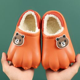 Zapatillas de algodón para niños otoño e invierno lindos zapatos de algodón de cachemira ligeros y suaves para niños y niñas antideslizantes impermeables bebé cálido naranja