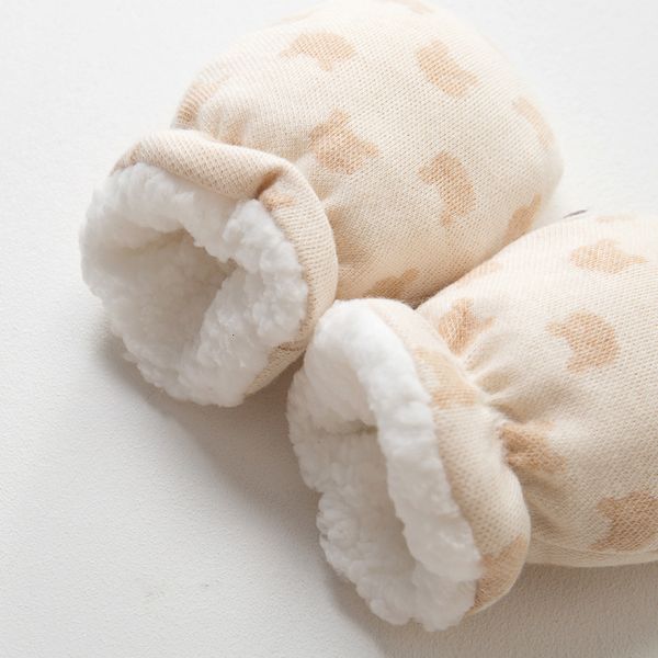 Gants de doigt pour enfants né hiver chaud bébé anti-saisir mitaines complètes pour garçons filles épaissir plus chaud polaire enfant en bas âge 221118
