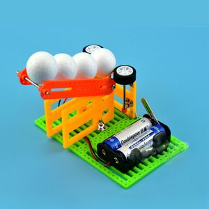 Kinderwetenschap Speelgoed Kind DIY Homemade Automatische Launch Ball Machine Technology Kleine productiematerialen