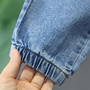 Kinder jeans broek lente en herfstjongens stretch pant nieuwe peuter babyjongens losse kleine voeten broek 2-6 jaar