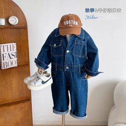 Denim Jumpsuit voor kinderen met lange mouwen Mode Herfst Kids Jeans Romper Speelpakje Baby Meisjes Jongens Overalls Broek 240115