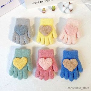 Manoplas para niños de 1 a 3 años, guantes de punto gruesos de invierno para niños, guantes cálidos de felpa con dibujos animados para niños pequeños, guantes para niños pequeños