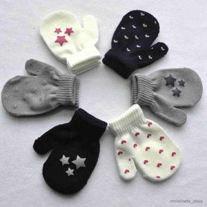 Paire de mitaines pour enfants dessin animé Anti-préhension gants chauds Protection bébé moufle mignon unisexe filles garçon étoile coeur nouveau-né amour visage