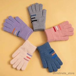 Mittens's Mittens Winter Child Kids Glove Fashion Simplicité Couleur solide mittens pour enfants Boy Girl Wool Cashmere Glove Outdoor pour 3-6 ans Kid R231128