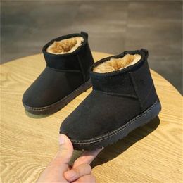 Chaud enfants bottes garçons et filles chaussures 2023 nouveau hiver en peluche coton chaussures bébé bottes de neige plat antidérapant