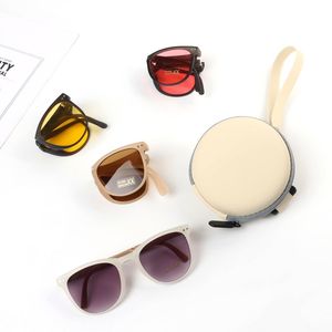 Zonnebril voor kinderen met opbergdoos Ultraviolet-proof Multicolor Baby Sunglass Resin Lens Fashion Accessoires Groothandel 7SL E3