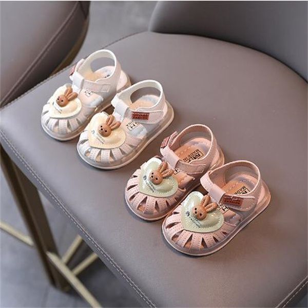 Chaussures de marche pour enfants Baotou lapin filles mignonnes sandales 2022 été bébé semelle souple antidérapant fille sandales mode décontracté enfants dessin animé bébé chaussure