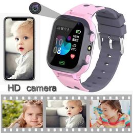 Watchs Watchs Children Childrens Smartwatch Call Watch Sim Card Position Position Tracker SOS Tactile ScrapProping Smartwatch avec léger D240525