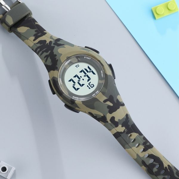 Relojes para niños OHSEN Relojes digitales para niños Niños Ejército Verde Deporte al aire libre Impermeable LED Reloj de pulsera Alarma Cronómetro Reloj electrónico para niños 230612