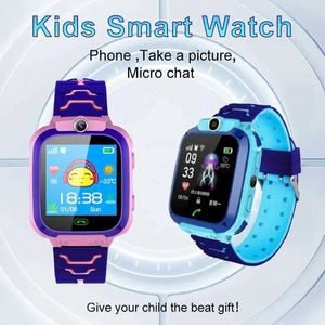 Montres pour enfants Smart Watch Childrens Spareproofr Tracker Call Phone Phone Camera Flash adapté aux étudiants et filles Android IOS Boys and Girls Outdoor D240527