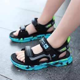 Kinderen sandalen mode lente zomer comfortabele strandschoenen voor jongens ademende causale wandelschoenen niet -slip buiten 220527