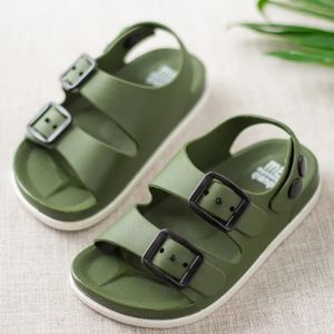 Enfants Sandales Summer Soft Bottom Pvc Boucle Antisiskide Chaussures pour enfants garçons filles OpenToe Beach Sandale 15Y A0104 240509