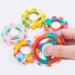 Jouet Spinner en Silicone pour enfants, avec ventouse, anti-Stress sensoriel, jouets pour adultes, fléchettes à ventouse, jouet pour les doigts