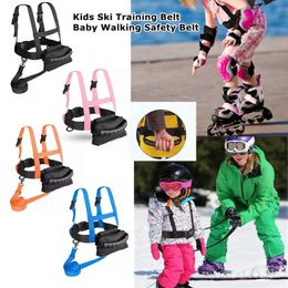 Ceinture de sécurité de ski pour enfants avec corde de traction bébé marche résistant à l'usure fiable ceinture d'entraînement de harnais de ski pour enfants pour le snowboard 240229