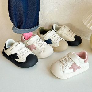 Kinderbordschoenen voor kinderen voor lente en herfst nieuwe jongens en meisjes lelijke kleine witte schoenen 1-3 jaar oud 7 baby zachte peuter schoenen