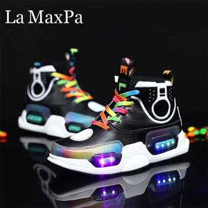 Enfants USB Charge colorée LED Back Light Chaussures Mesh Girls Flash Luminal Sneakers Boys Beaunaires brillants Chaussures pour enfants 211022