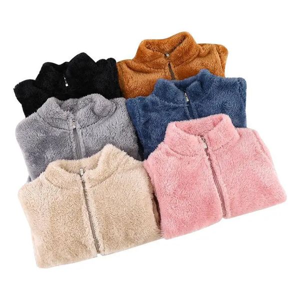 Enfants Velvet Jacket Top épaissis en peluche Enfants Enterres d'hiver Automne Vêtements pour bébé pour garçons Solide en peluche Sweater 231221