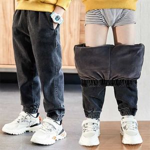 Kinderen winter jeans plus fluwelen kinderen denim broek causale dikke warme fleece broek voor tieners jongens meisjes 3-12 jaar slijtage 211102