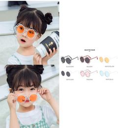 Children039s Mode Lunettes de soleil mignonnes Lunettes de soleil à monture florale Accessoires élégants d'été Lunettes pour garçons et filles Sports T2927984