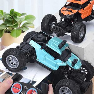 Jouet de voiture tout-terrain pour enfants télécommande AntiCollision charge Suv escalade grand modèle costume garçon cadeau 240104