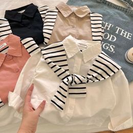 Chemise pour enfants printemps et automne faux deux pièces chemise châle de couleur unie pour garçons et filles haut Polo pour bébé 240223
