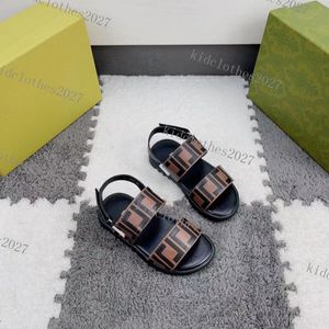 Petites chaussures pour enfants top designer automne hiver nouveau beau mode décontractée chaussures plates simples toutes les chaussures confortables mode brnad Chaussures plates Nouvelles sandales