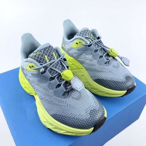 Chaussures de sport pour enfants courir hors route avec des chaussures de course rapides anti-glissement et amorti