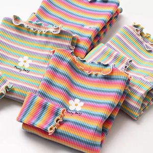 T-shirts pour enfants Couleur Stripe Fleur Impression de vêtements pour enfants pendant 2 à 6 ans